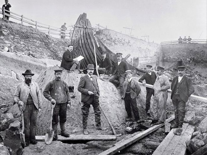 Excavation of the Oseberg ship, 1904